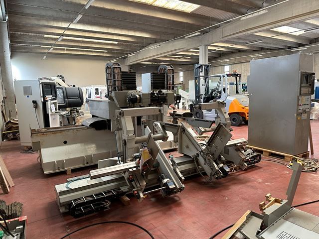 4CN302309-Caselli-Group-5-AXIS-CNC-WORKING-CENTER-BACCI-DOUBLE.jpeg