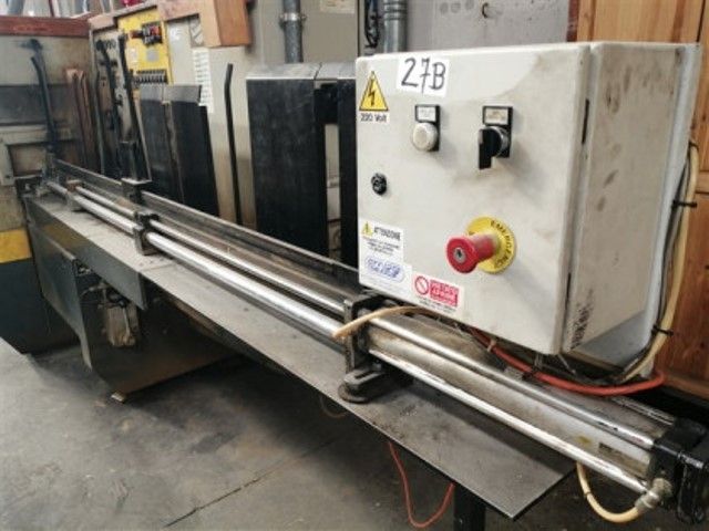 4PI052304-Caselli-Group-LOADER-2000-MM-FOR-MOULDER.jpeg