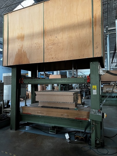 4PR252415-Caselli-Group-BENDING-PRESS-1.jpg