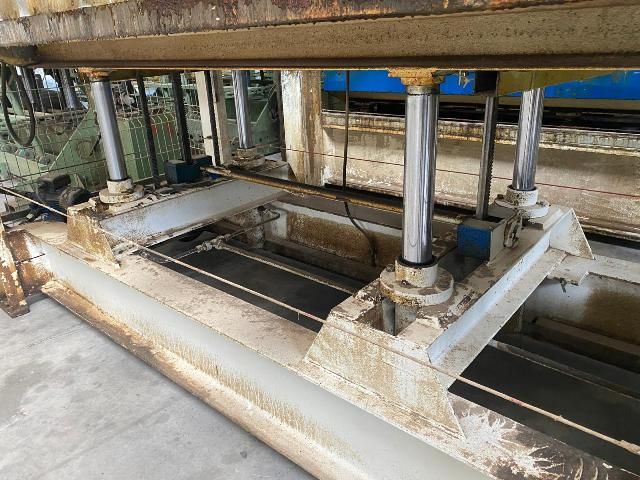 4PR152505-Caselli-Group-UNIVERSAL-HOT-PRESS-FOR-VENEER-ORMA-NPCL-5.jpeg